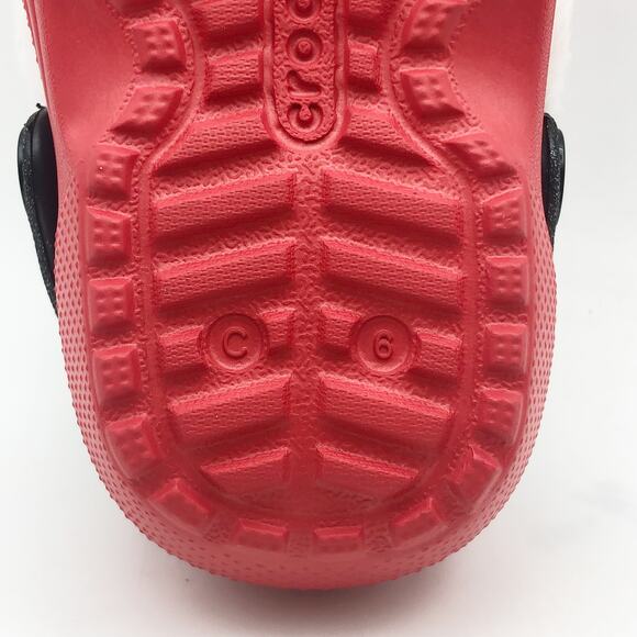 Crocs Unisex Kids Santa Classic Clogs Size 6 Festive Red White Black NWT - Picture 11 of 11